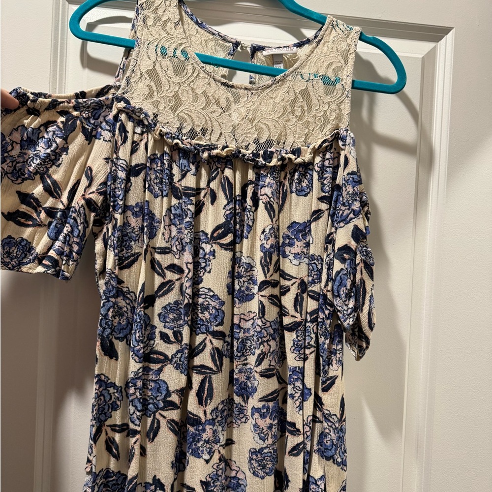 Cold Shoulder Shirt with Lace
